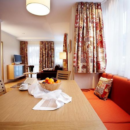 Sonnblick Apartments Und Zimmer - Nationalpark Sommercard Inklusive Hollersbach im Pinzgau Exteriör bild