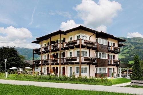 Sonnblick Apartments Und Zimmer - Nationalpark Sommercard Inklusive Hollersbach im Pinzgau Exteriör bild
